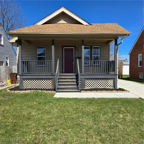 3902 Wood Ave, Parma, OH 44134