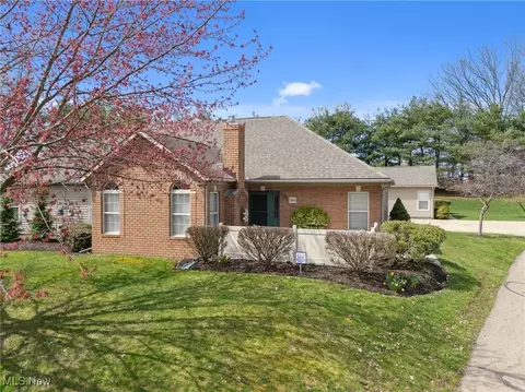 7800 Brittanny Dr NE, North Canton, OH 44720