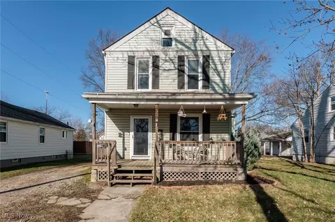 328 Olive St, Elyria, OH 44035