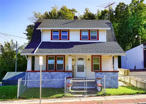 1274 E Tallmadge Ave, Akron, OH 44310