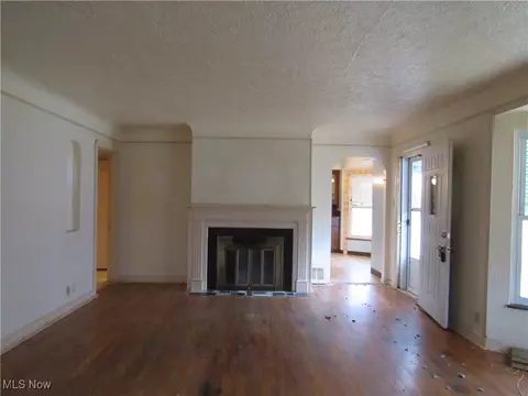 6475 E Broadview Rd, Seven Hills, OH 44131 photo 7