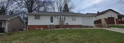 3420 Winthrop Dr, Parma, OH 44134
