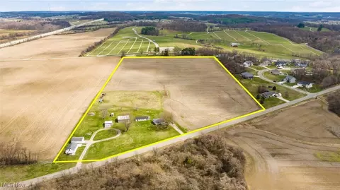 5793 Cristland Hill Rd, Thornville, OH 43076