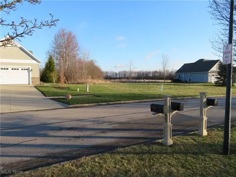Spruce Drive, Oberlin, OH 44074