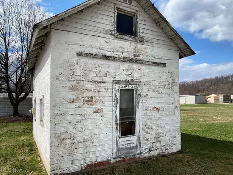 Sinclair Street, Newcomerstown, OH 43832