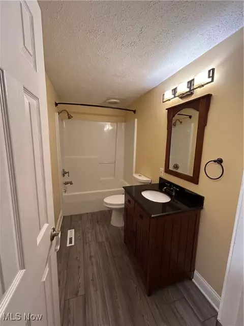 640 Simons Dr, Brunswick, OH 44212 photo 9