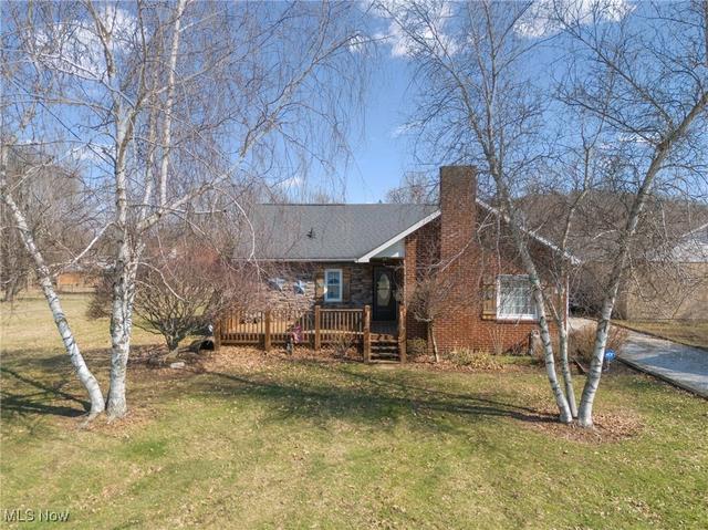 86 James St, Waynesburg, OH 44688 | 25 Photos - Movoto