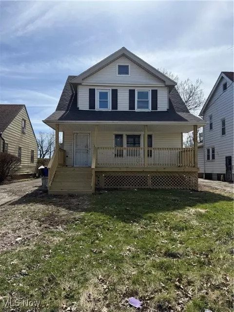 12808 Farringdon Ave, Cleveland, OH 44105