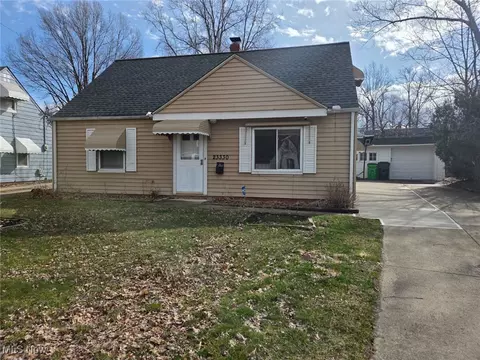 23330 Roger Dr, Euclid, OH 44123