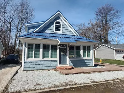 6 Kaleva Park Dr, Ashtabula, OH 44004 photo 2