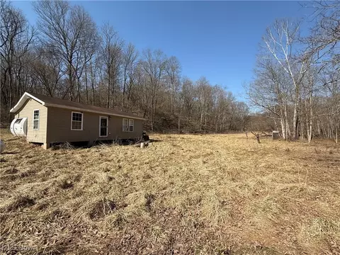 755 Copper Ln, Friendly, WV 26146 photo 2