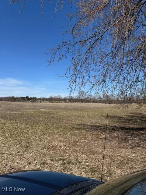 V/l 2 Grill Road, Clinton, OH 44216