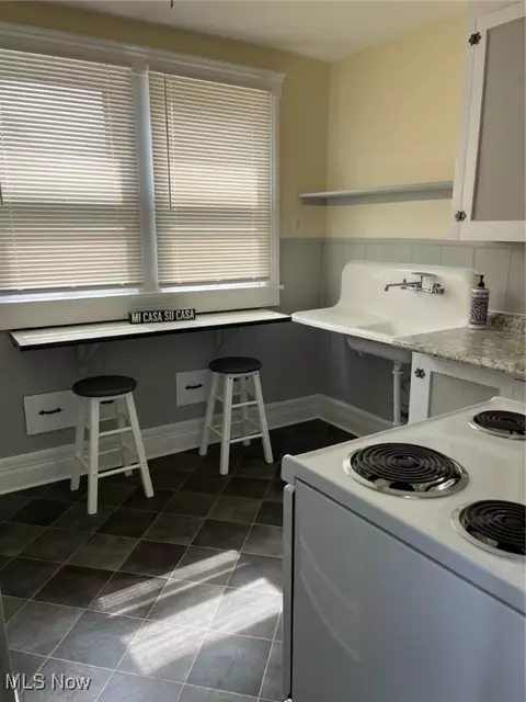 236-238 9th St, Elyria, OH 44035 photo 7