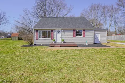 943 Roseland Ave NW, Massillon, OH 44647
