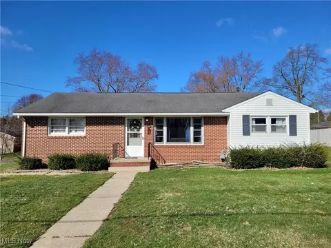 99 S Hickin Ave, Rittman, OH 44270