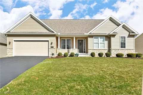 8705 Kimblewick Ln NE, Warren, OH 44484