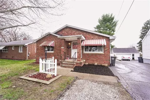 1225 Magnolia Ave, Akron, OH 44310