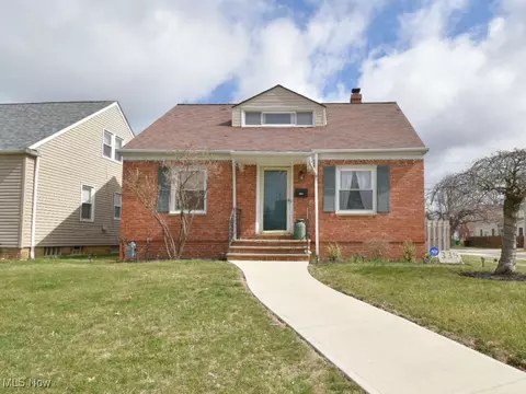 335 E 327th St, Willowick, OH 44095