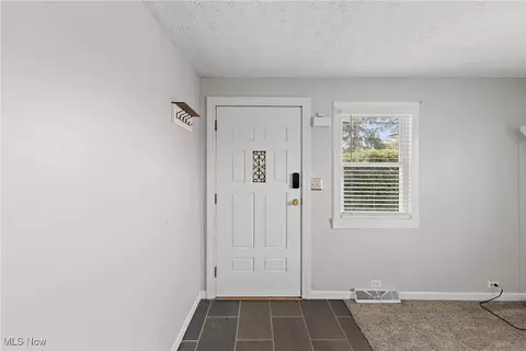 133 Harding Ave, Wheeling, WV 26003 photo 5