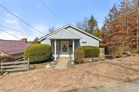 133 Harding Ave, Wheeling, WV 26003
