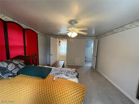 Bedroom - 4586 Edwin Dr NW, Canton, OH 44718 photo 2 of 9