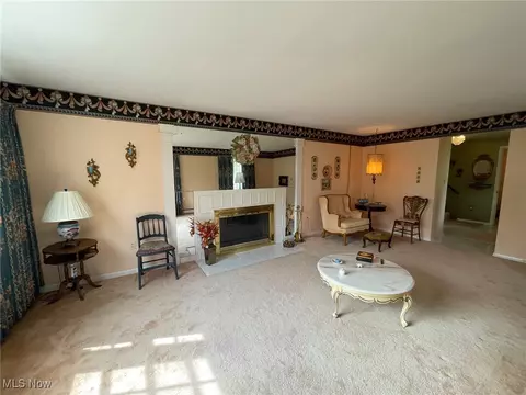 Living - 4586 Edwin Dr NW, Canton, OH 44718 photo 6 of 8