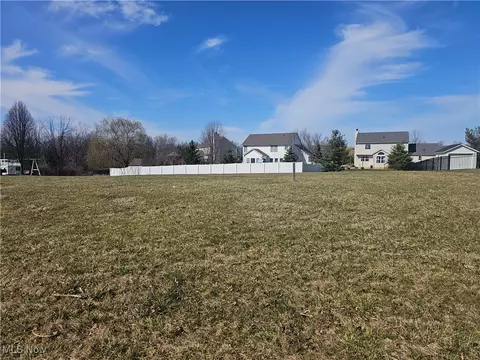 5595 Frith Ct, Medina, OH 44256