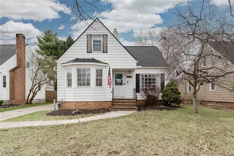 10235 Halcyon Dr, Parma Heights, OH 44130