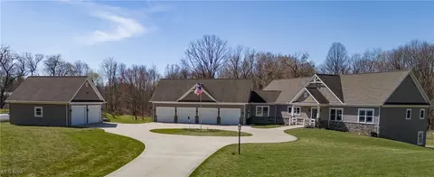 9619 Limeridge Rd, Mantua, OH 44255