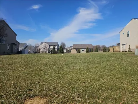 5563 Frith Ct, Medina, OH 44256