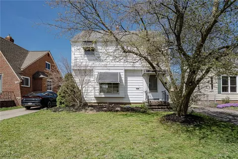 3000 Brookview Blvd, Parma, OH 44134