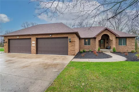 7615 Wadsworth Rd, Medina, OH 44256