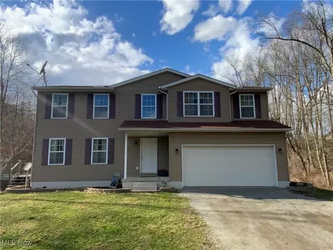 6535 Roswell Rd SW, Sherrodsville, OH 44675