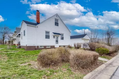 15705 Benhoff Dr, Maple Heights, OH 44137 photo 21