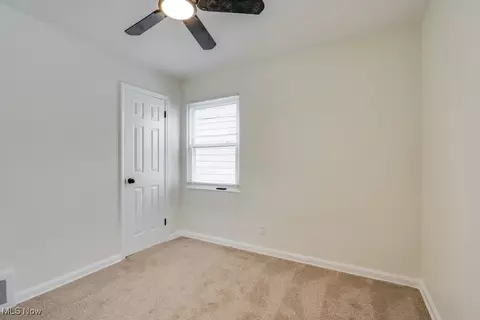 15705 Benhoff Dr, Maple Heights, OH 44137 photo 9