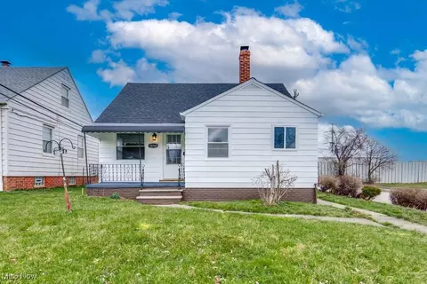 15705 Benhoff Dr, Maple Heights, OH 44137