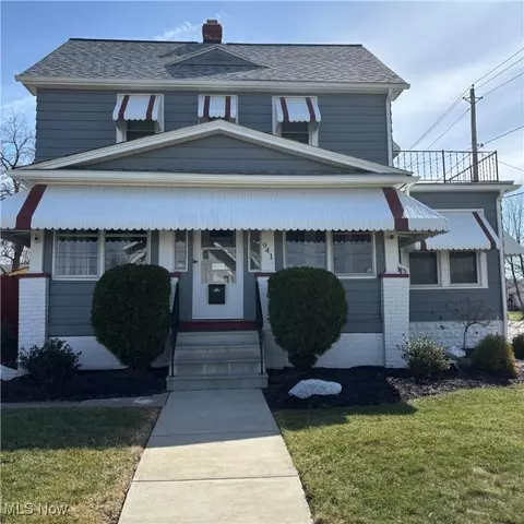 941 W 20th St, Lorain, OH 44052