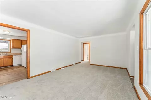 791 E 249th St, Euclid, OH 44123 photo 11
