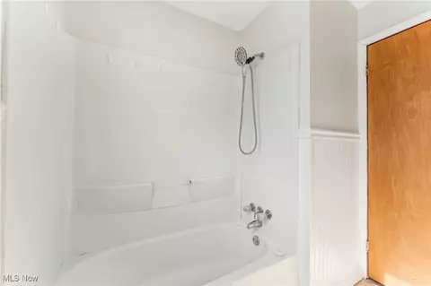791 E 249th St, Euclid, OH 44123 photo 7