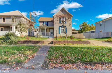 219 2nd St NE, Carrollton, OH 44615