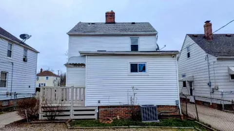 314 E 248th St, Euclid, OH 44123 photo 4
