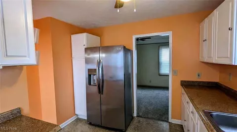 314 E 248th St, Euclid, OH 44123 photo 11