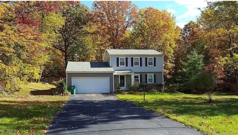 7835 Skylineview Dr, Concord, OH 44060