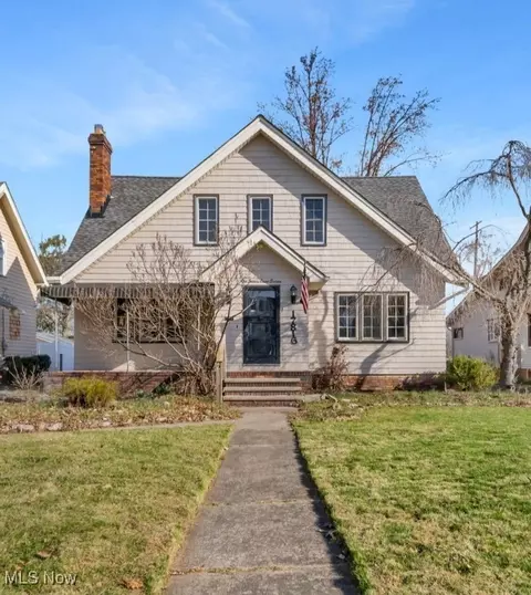 17816 Lakewood Heights Blvd, Lakewood, OH 44107