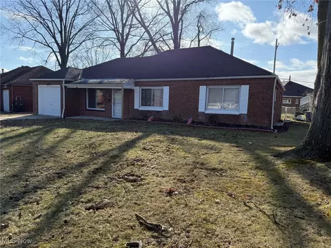27240 Markbarry Ave, Euclid, OH 44132