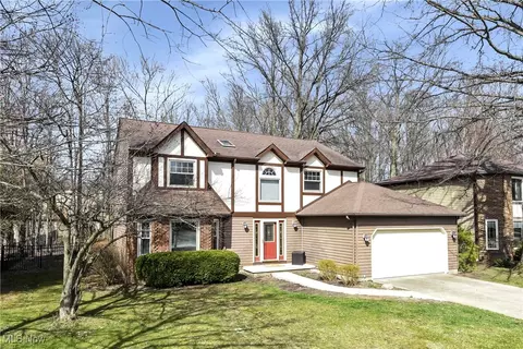 21242 Jonathan Dr, Strongsville, OH 44149