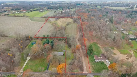 Deerford Avenue Sw, Massillon, OH 44647