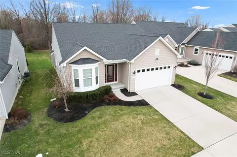 3312 Robin Ln, Lorain, OH 44053