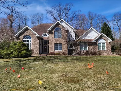 Exterior - 680 Saddlebrook Dr, Youngstown, OH 44512 photo 1 of 1