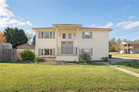 507 Stone Rd, Belpre, OH 45714